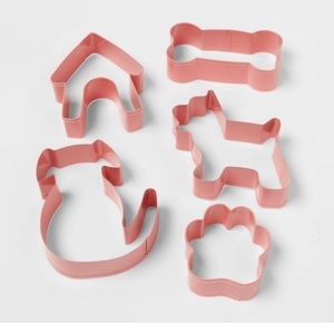 THRESHOLD 5pc stainless steel dogs cookie cutter set